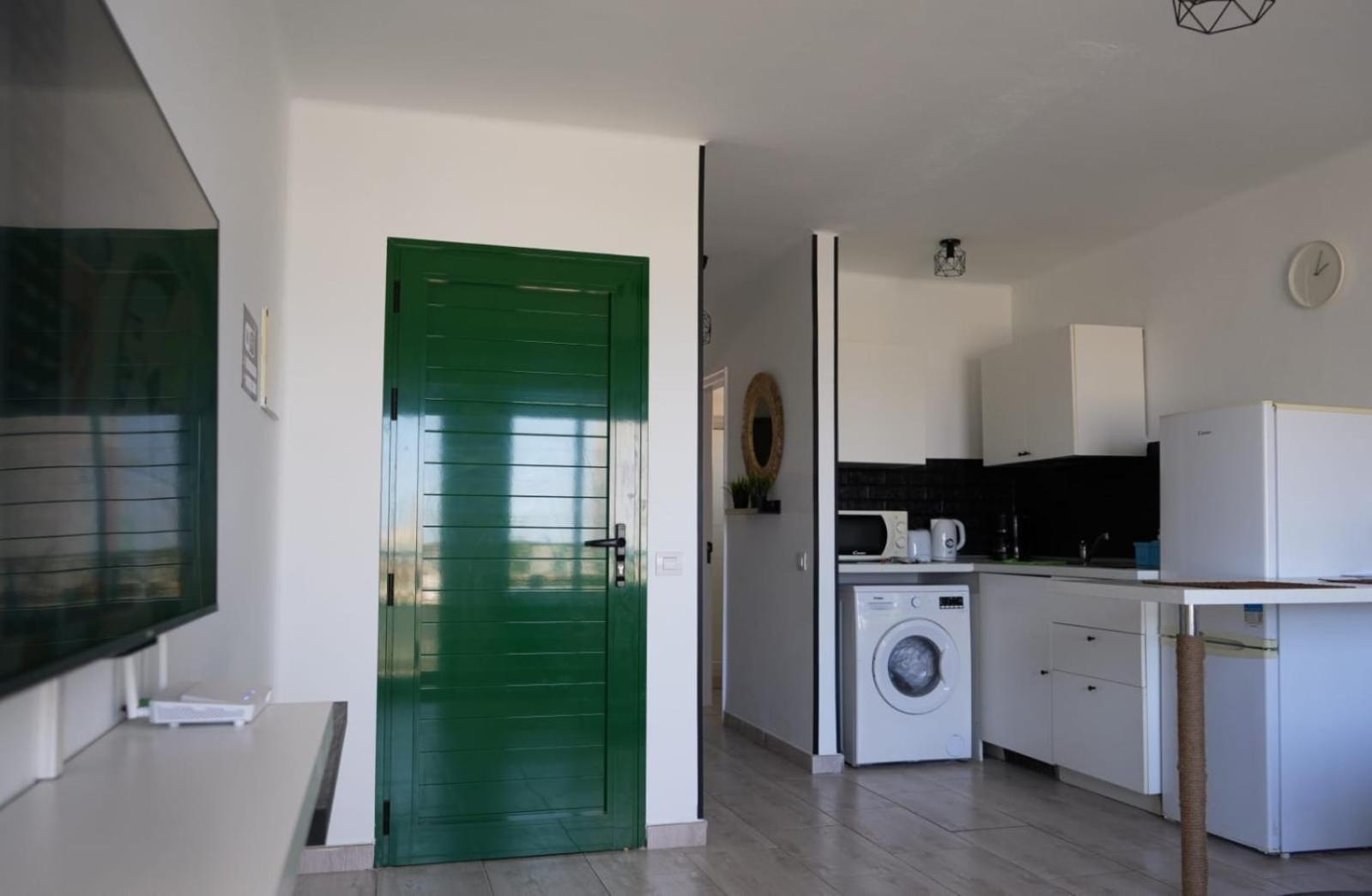 Apartamento Rias Altas ปูแอร์โตเดลคาร์เมน ภายนอก รูปภาพ